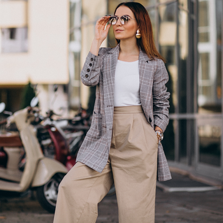 Fashion Illusions: How Your Outfit Shapes Perception